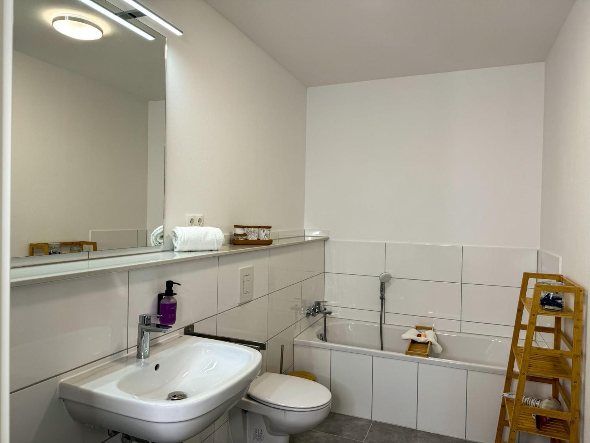 Home Inn Apartments - 203 Minden  Eksteriør bilde