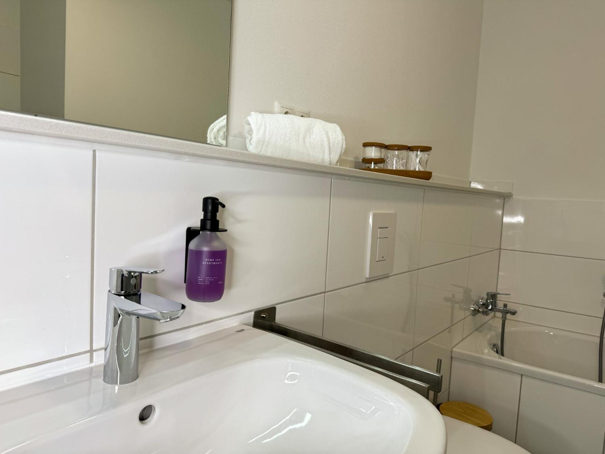 Home Inn Apartments - 203 Minden  Eksteriør bilde